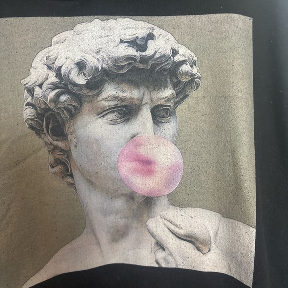 Gildan Black Hoodie with Artistic Print - Picture 2 of 4